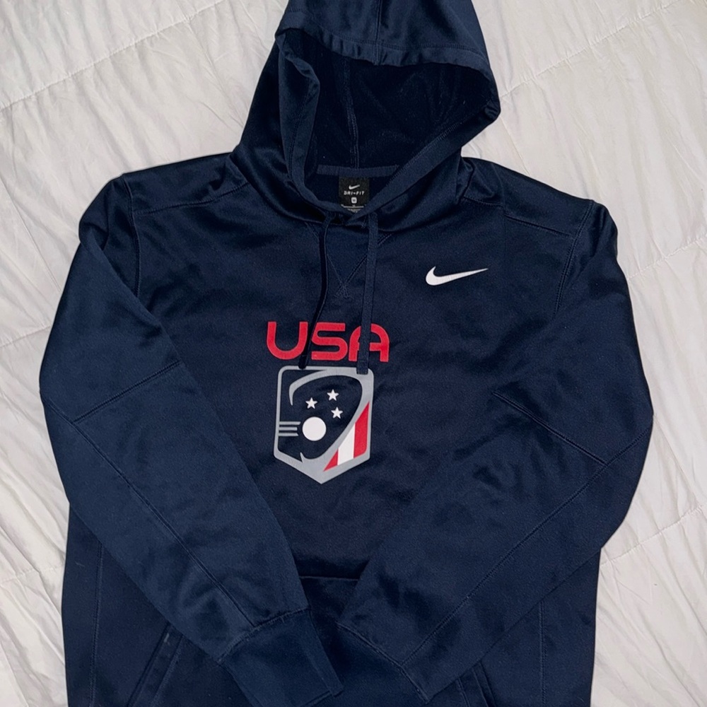 Men’s Nike sweatshirt